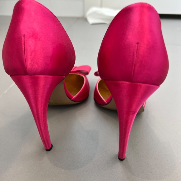 Hot Pink Walter Steiger Paris Satin Heels. - Picture 7 of 12